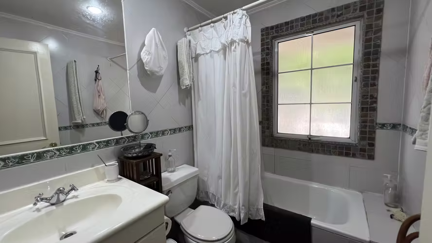 Espectacular Casa en Chicureo - Tranquilidad y Conectividad