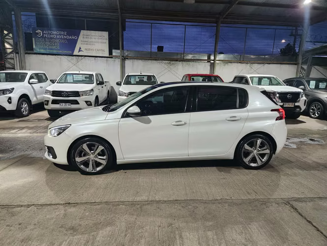 PEUGEOT 308 HDI  FULL TECHO PANORAMICO AUTOMÁTICO, RECIBO