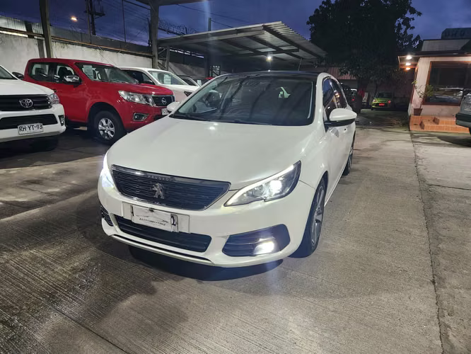 PEUGEOT 308 HDI  FULL TECHO PANORAMICO AUTOMÁTICO, RECIBO