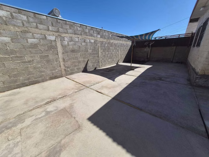 Vendo Amplia Casa (177246)