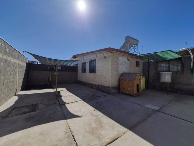 Vendo Amplia Casa (177246)