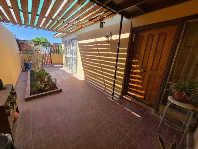 Vendo Amplia Casa (177246)