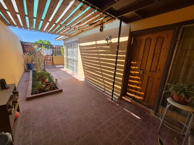 Vendo Amplia Casa (177246)