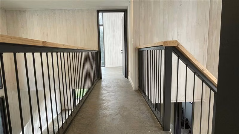 Casa Contemporánea inmersa en bosque nativo-3D/3B-El Bosque