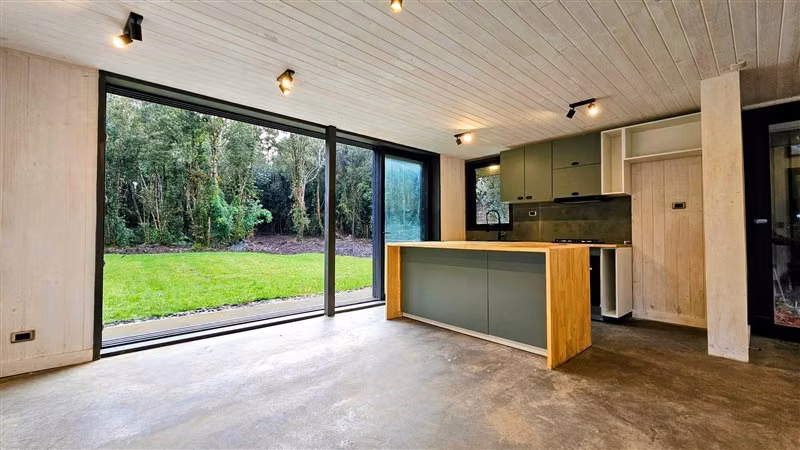 Casa Contemporánea inmersa en bosque nativo-3D/3B-El Bosque