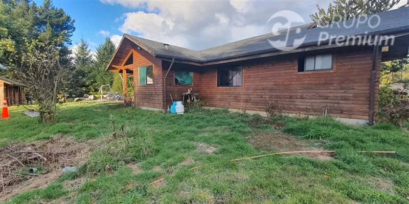 Vendo Exclusiva PARCELA PREMIUM con CASA CASI NUEVA, Gorbea
