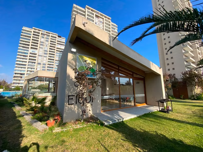 AMPLIO DEPARTAMENTO A PASOS DE LA PLAYA  (177274) - Imagen 2