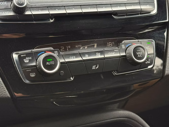 BMW X1  2018