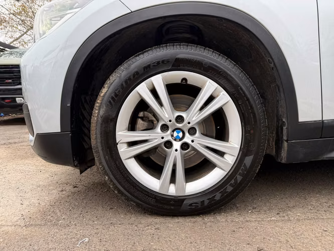 BMW X1  2018