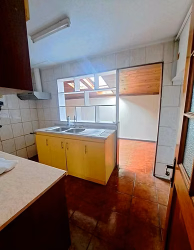 Arriendo casa en Avda. Gabriela Mistral
