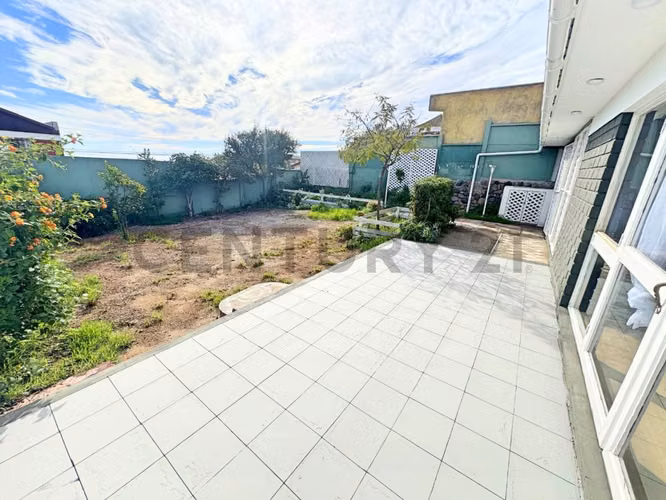 Se vende casa remodelada 3D+1B en La Serena