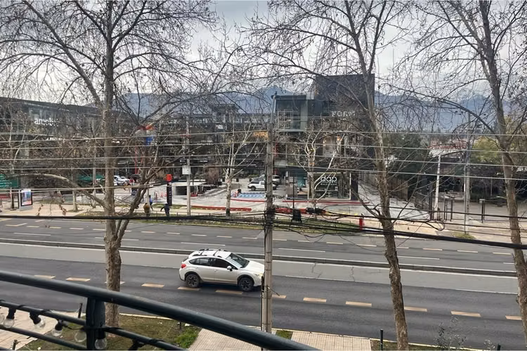 "tu nuevo hogar en las condes espera por ti"