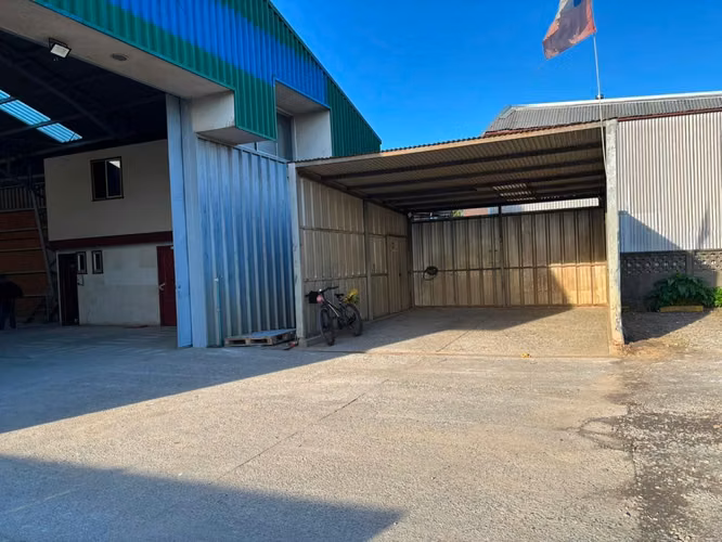 Bodega Amplia con Excelente Accesibilidad (177290)