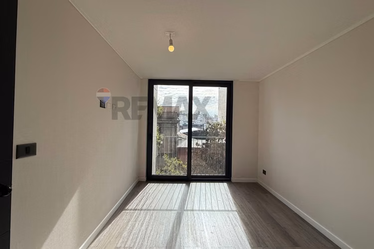 Arriendo 1d+1b con estac. y bodega santiago