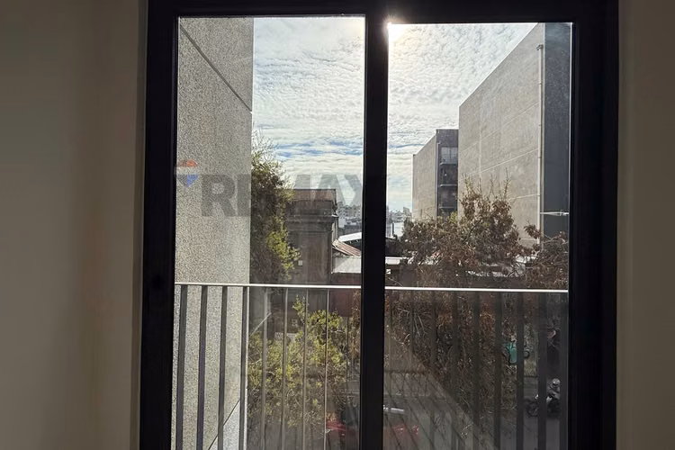 Arriendo 1d+1b con estac. y bodega santiago