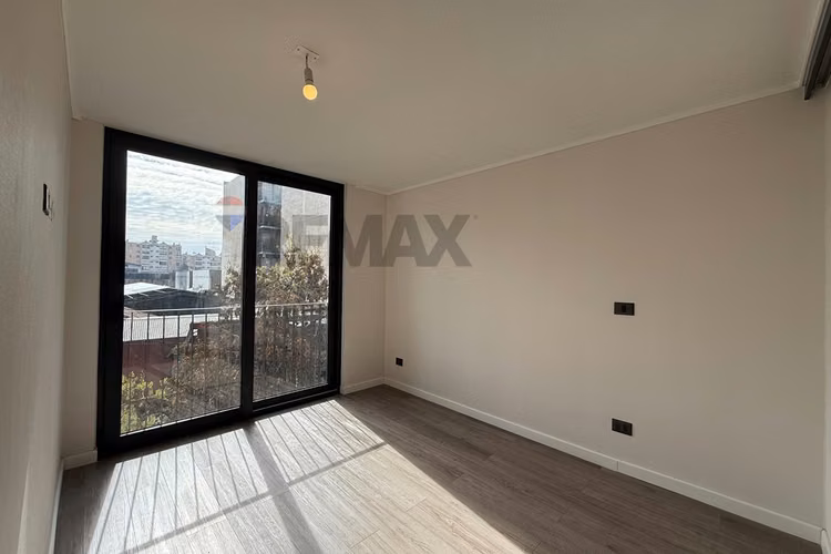 Arriendo 1d+1b con estac. y bodega santiago