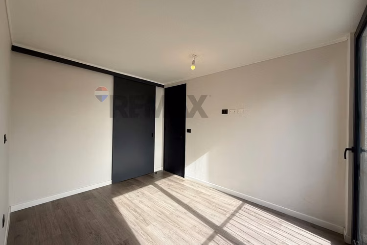 Arriendo 1d+1b con estac. y bodega santiago