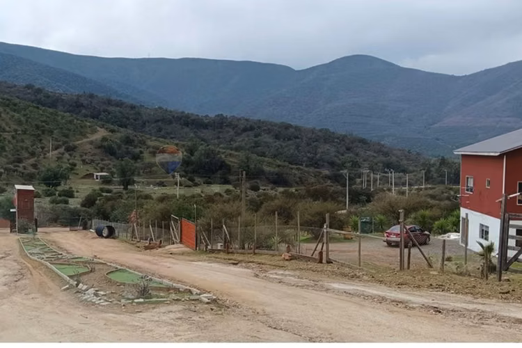 Parcela de 2.500 m² en condominio hacienda la cruz