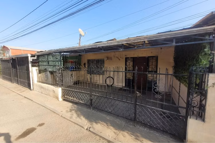 Casa en venta 4 dormitorios 1 baño