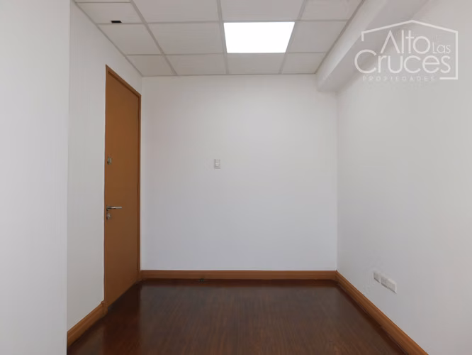 Oficina en Arriendo en Edificio Plaza Talca - 1 Sur Talca