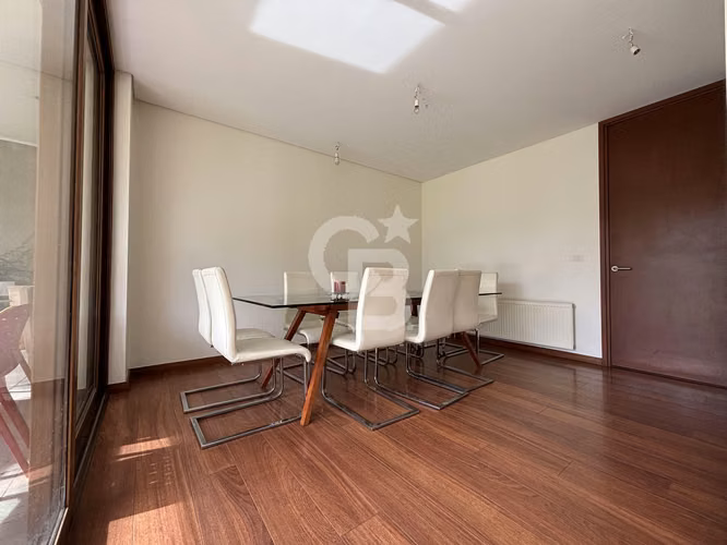 Arriendo casa estilo mediterráneo