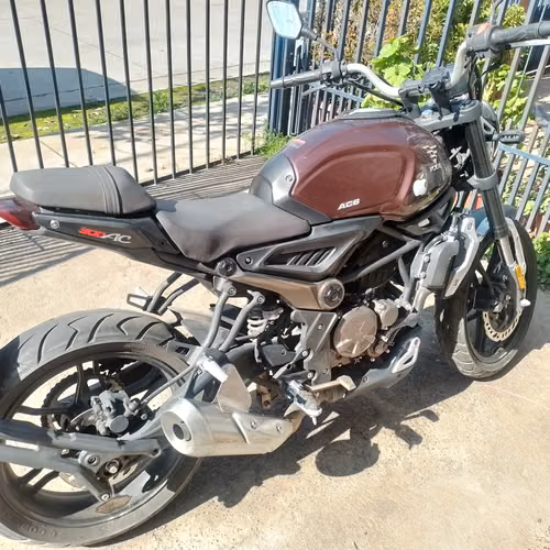 Vendo mi moto vogue
