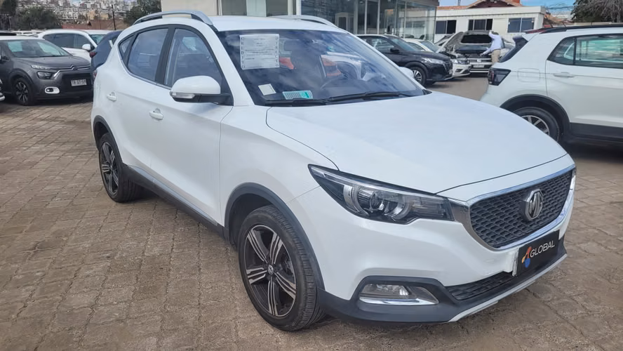 MG HS DLX 1.5 FULL AUT. 1.5 • 4x2 • Automática • 2023 - Imagen 3