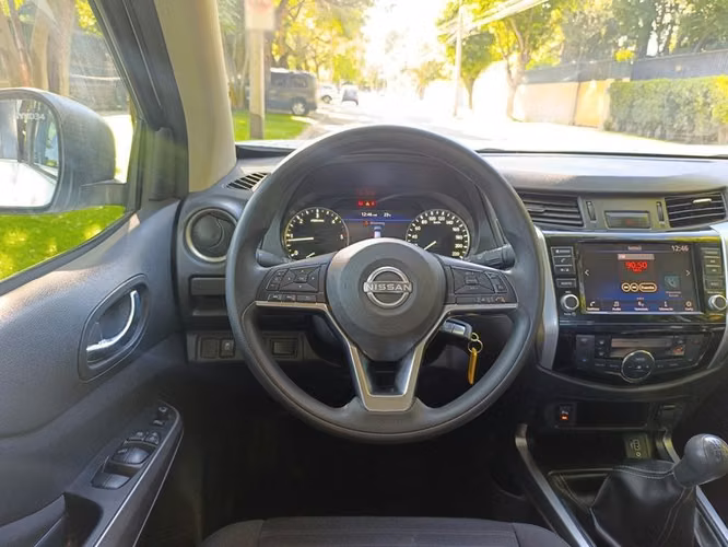NISSAN NAVARA DC XE 2.3D MT - 2023 | 2740