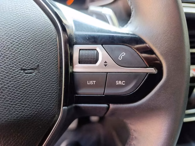 PEUGEOT 2008 ALLURE PACK BLUEHDI 130EAT8 - 2024 | 2690