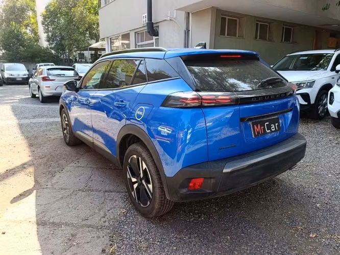 PEUGEOT 2008 ALLURE PACK BLUEHDI 130EAT8 - 2024 | 2690