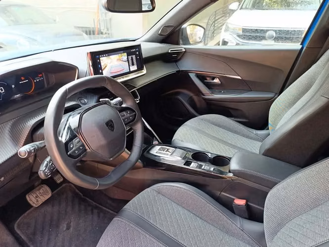 PEUGEOT 2008 ALLURE PACK BLUEHDI 130EAT8 - 2024 | 2690