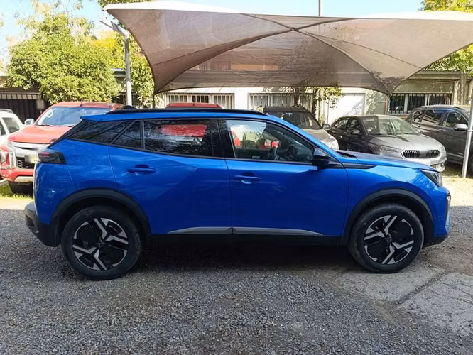 PEUGEOT 2008 ALLURE PACK BLUEHDI 130EAT8 - 2024 | 2690
