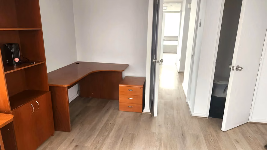 Providencia | Metro Tobalaba | Recepción. + 2 Privados | Estacionamiento