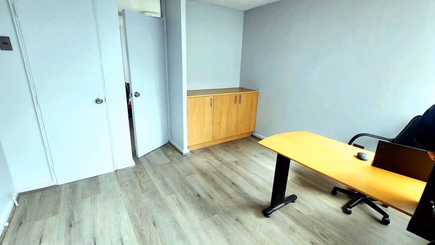 Providencia | Metro Tobalaba | Recepción. + 2 Privados | Estacionamiento