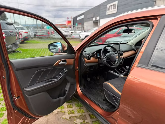 Baic X35 1.5 ELITE 4X2 5MT 5P 2019 - Imagen 17