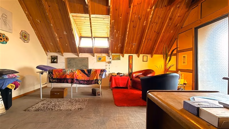 Casa en venta de 6 dorm. en Ñuñoa