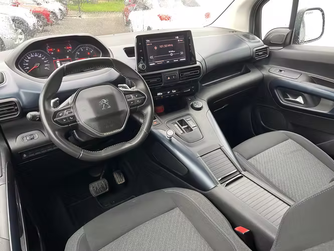 PEUGEOT RIFTER 1.5 HDI  8AT ALLURE AÑO 2023