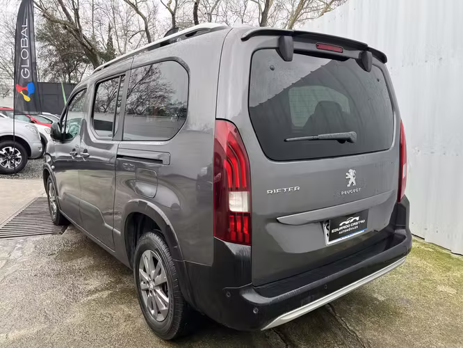 PEUGEOT RIFTER 1.5 HDI  8AT ALLURE AÑO 2023