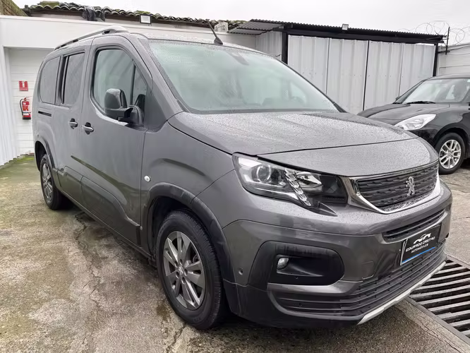 PEUGEOT RIFTER 1.5 HDI  8AT ALLURE AÑO 2023