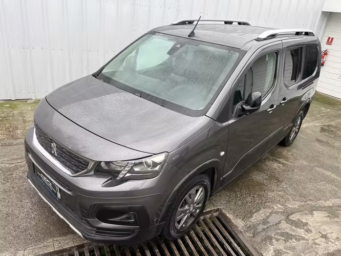 PEUGEOT RIFTER 1.5 HDI  8AT ALLURE AÑO 2023