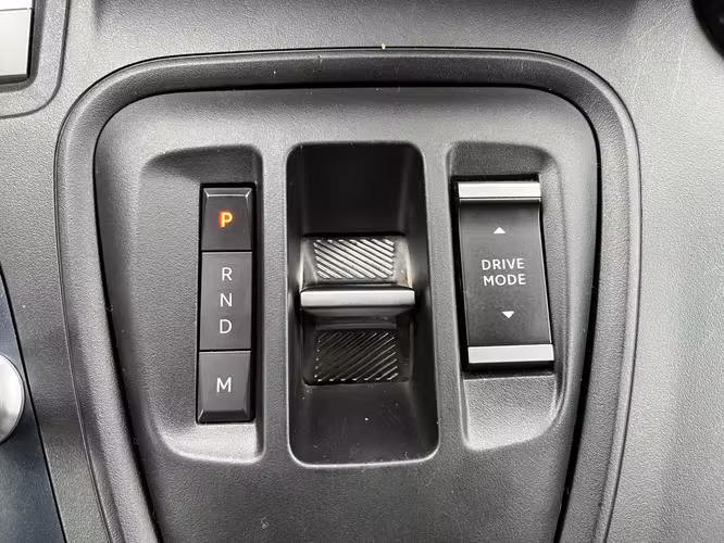 PEUGEOT RIFTER 1.5 HDI  8AT ALLURE AÑO 2023