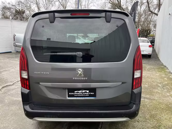 PEUGEOT RIFTER 1.5 HDI  8AT ALLURE AÑO 2023