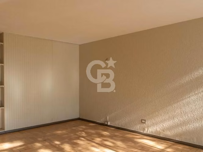 Departamento Dúplex Luminoso en el Corazón de Ñuñoa CBG