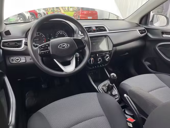 HYUNDAI VERNA CB 1.4 MT AÑO 2021