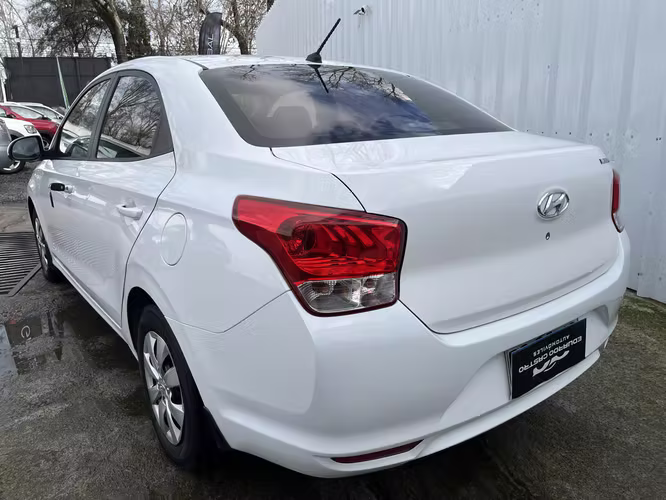 HYUNDAI VERNA CB 1.4 MT AÑO 2021