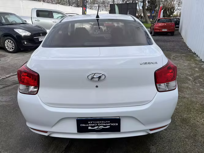 HYUNDAI VERNA CB 1.4 MT AÑO 2021
