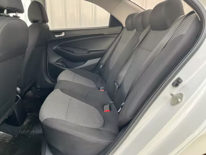 HYUNDAI VERNA CB 1.4 MT AÑO 2021