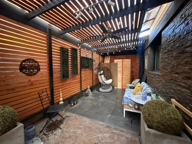 Casa en venta de 5 dorm. 3 dormitorios en Las Condes