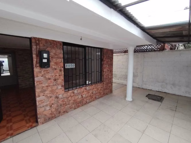 CASA REMODELADA A PASOS DEL METRO. LA FLORIDA (177315)