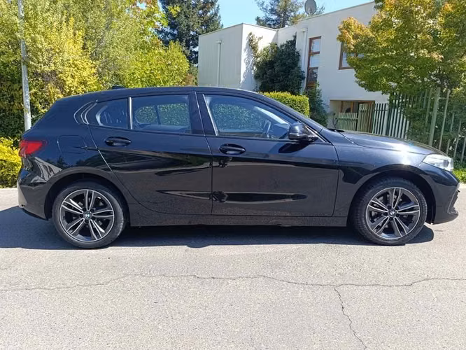 BMW 118 I HATCH SPORT PLUS - 2022 | 2635